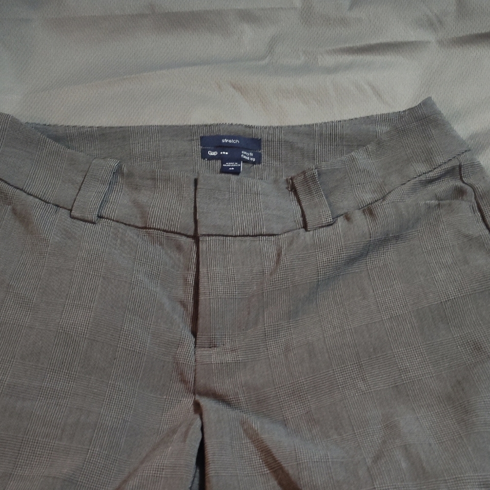 GAP Women's Charcoal Checkered Shorts